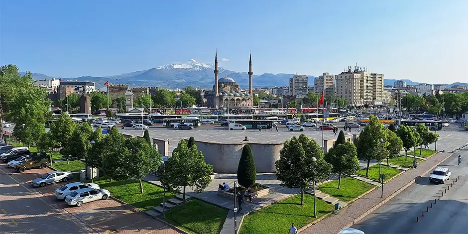 Erciyes Tatilinde Araç Kiralamanın 5 Büyük Avantajı